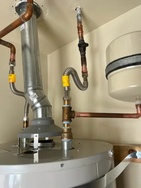 Water heater installation and plumbing repair in Kimmel